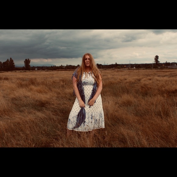 Meet your Posher, Erica - Picture 5 of 5